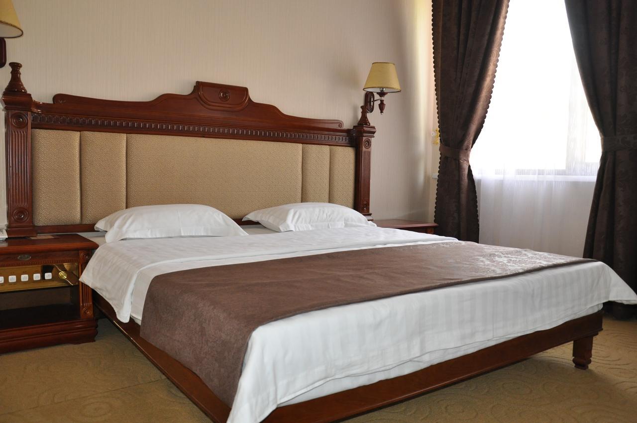 Firuz Hotel คูห์จานด์ ห้อง รูปภาพ