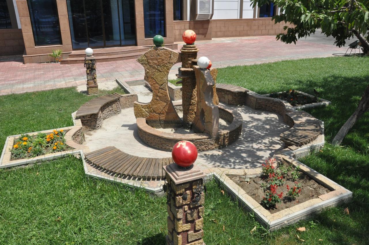 Firuz Hotel คูห์จานด์ ภายนอก รูปภาพ