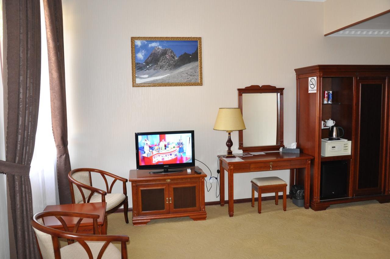 Firuz Hotel คูห์จานด์ ห้อง รูปภาพ