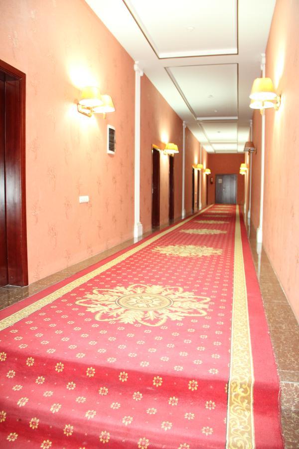 Firuz Hotel คูห์จานด์ ภายนอก รูปภาพ