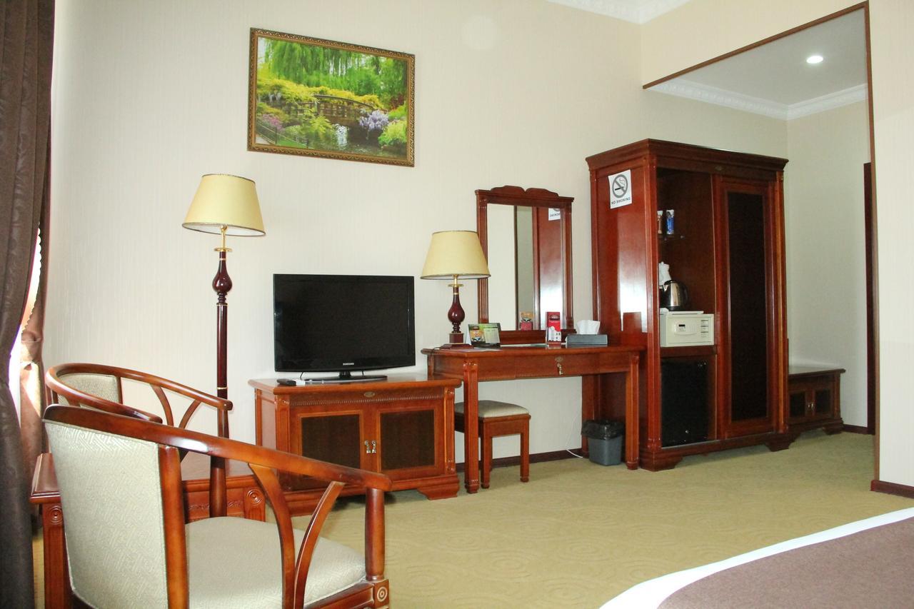 Firuz Hotel คูห์จานด์ ภายนอก รูปภาพ