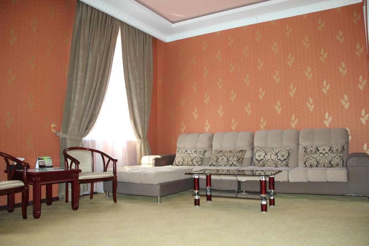Firuz Hotel คูห์จานด์ ภายนอก รูปภาพ