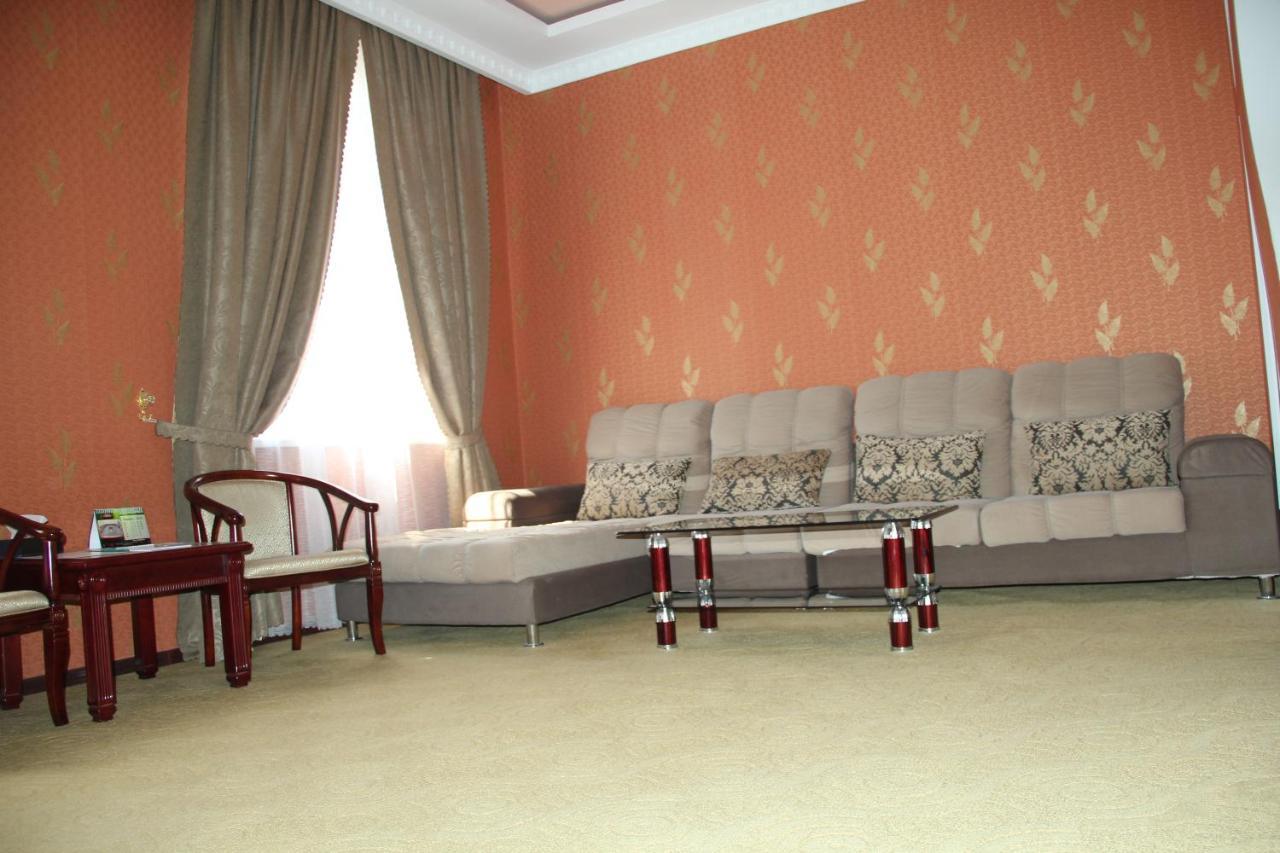 Firuz Hotel คูห์จานด์ ภายนอก รูปภาพ